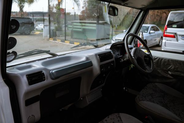 2025-Mahindra-Bolero-Maxi-Truck-25-TD-Single-Cab image:13