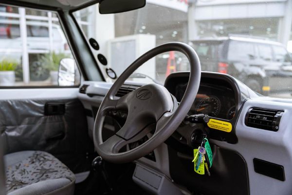 2025-Mahindra-Bolero-Maxi-Truck-25-TD-Single-Cab image:6
