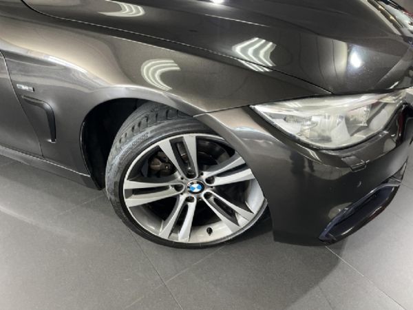 2015-BMW-4-Series-420i-Coupe-Auto image:5