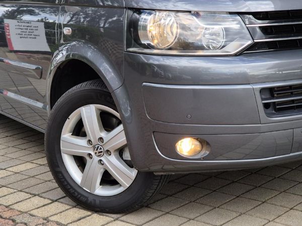 2014-Volkswagen-Caravelle-T5-20-BiTDI-Auto image:7