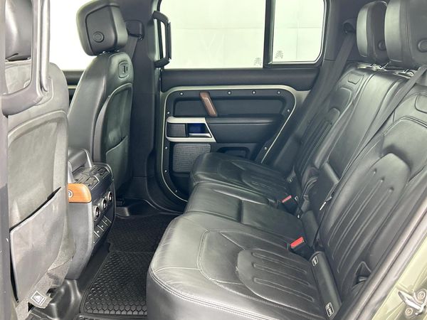 2020-Land-Rover-Defender-110-D240-HSE-177kW image:3