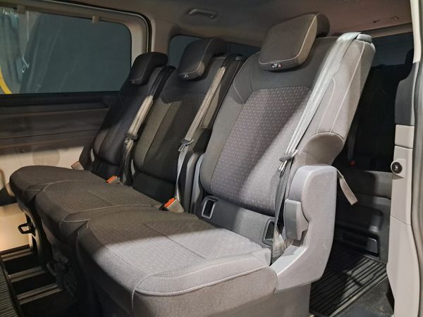 2025-Ford-Tourneo-Custom-Active image:16