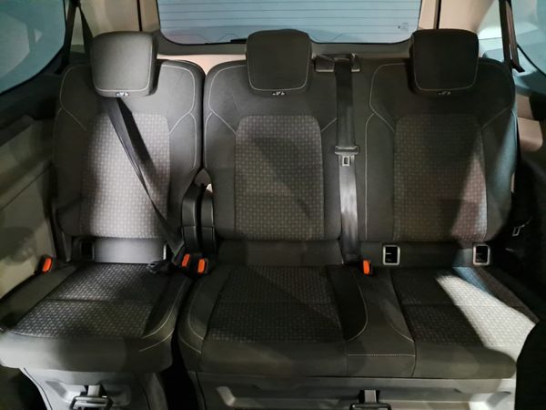 2025-Ford-Tourneo-Custom-Active image:20