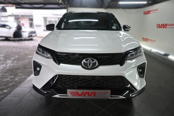 2025-Toyota-Fortuner-28-GD-6-RB-Auto image:1