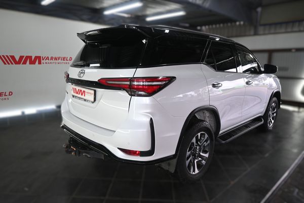2025-Toyota-Fortuner-28-GD-6-RB-Auto image:3