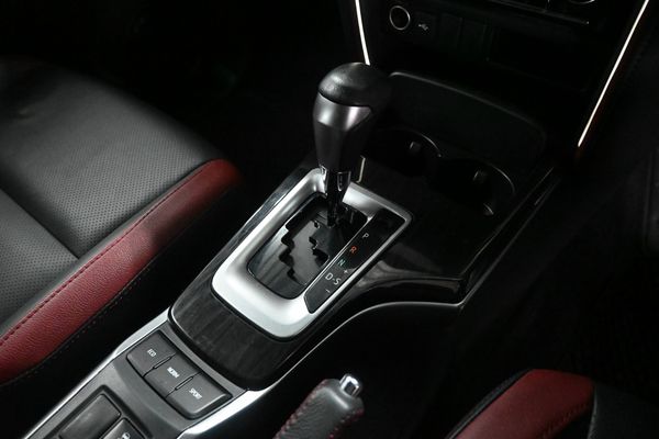 2025-Toyota-Fortuner-28-GD-6-RB-Auto image:8