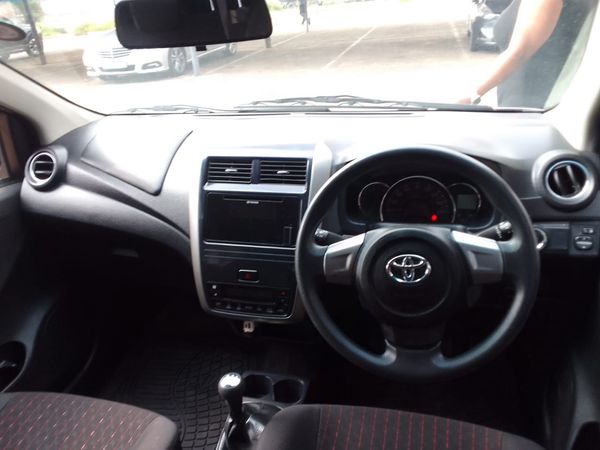 2022-Toyota-Agya-10-Petrol-Manual image:10
