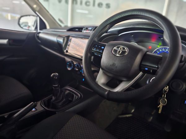 2020-Toyota-Hilux-24-GD-6-Raised-Body-SRX-Extended-Cab image:5
