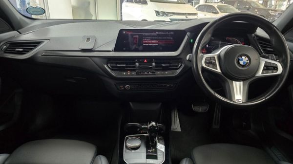 2021-BMW-1-Series-118d-5-dr-M-Sport-Auto image:24
