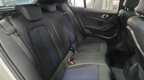 2021-BMW-1-Series-118d-5-dr-M-Sport-Auto image:30