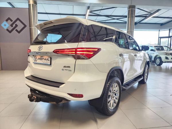 2021-Toyota-Fortuner-28-GD-6-4x4-Auto image:3