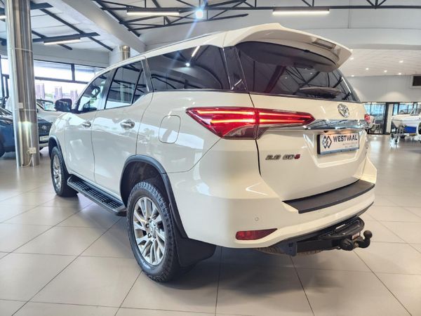 2021-Toyota-Fortuner-28-GD-6-4x4-Auto image:5