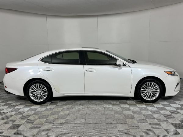 2018-Lexus-ES-250 image:19