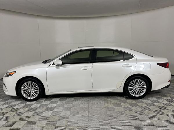 2018-Lexus-ES-250 image:21