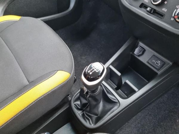 2024-Renault-Kwid-10-Climber image:17