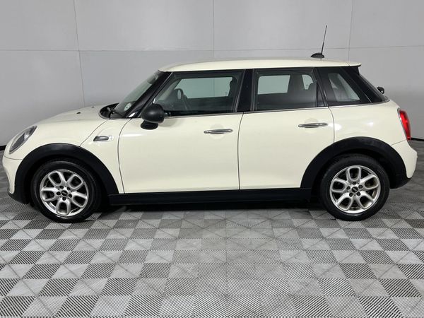 2019-MINI-Hatch-One-15T-5-dr-Auto image:19