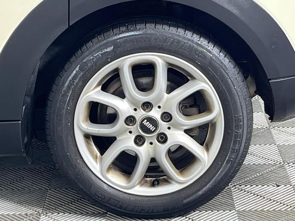 2019-MINI-Hatch-One-15T-5-dr-Auto image:6