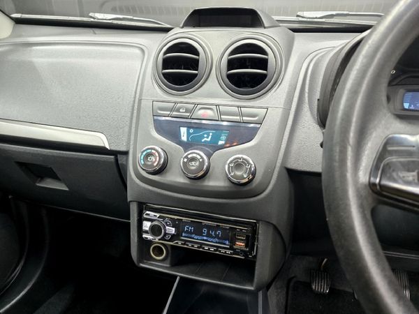 2015-Chevrolet-Utility-14-AC image:11