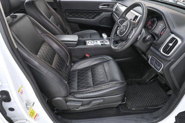 2022-GWM-P-Series-PV-20-TD-LS-Auto-Double-Cab image:6