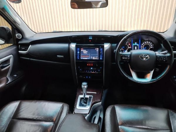 2020-Toyota-Fortuner-24-GD-6-Raised-Body-Auto image:8