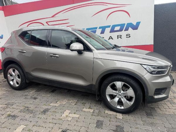 2022-Volvo-XC40-T3-Momentum-Auto image:2