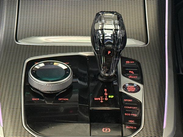 2022-BMW-X5-xDrive30d-M-Sport image:10