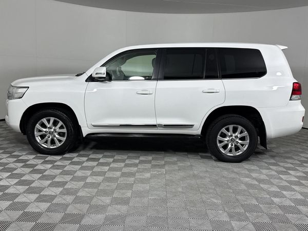 2016-Toyota-Land-Cruiser-200-45-D-V8-VX-Auto image:20