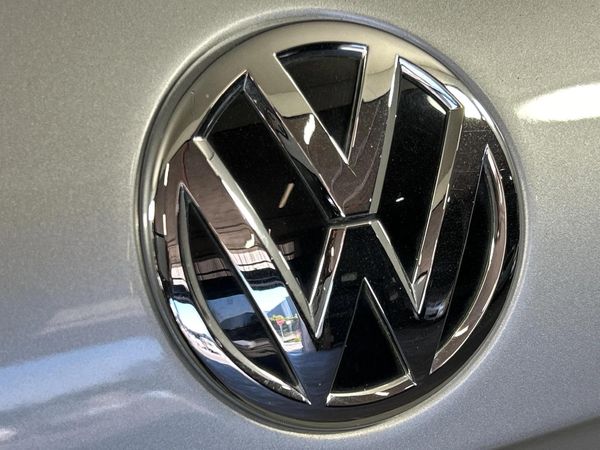2019-Volkswagen-Touareg-30-TDI-V6-Executive image:11