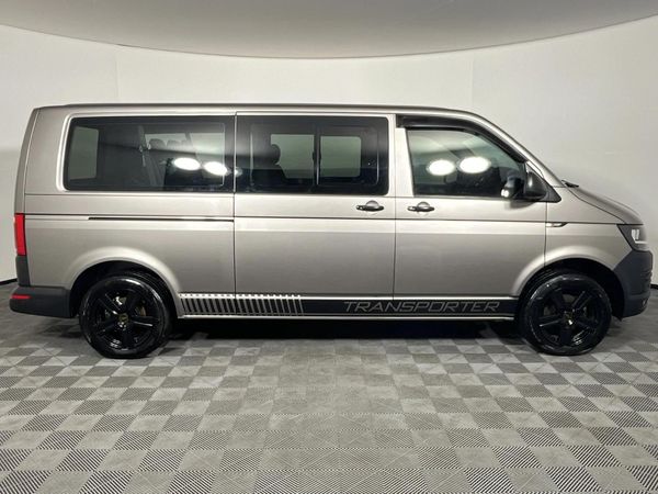 2017-Volkswagen-Transporter-T6-Crew-Bus-20-TDI-LWB-103kW-Auto-Panel-Van image:16