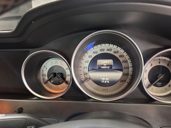 2013-Mercedes-Benz-C-Class-C-180-BE-edition-C-coupe-auto image:9