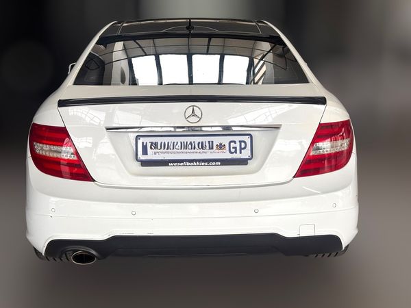 2013-Mercedes-Benz-C-Class-C-180-BE-edition-C-coupe-auto image:4