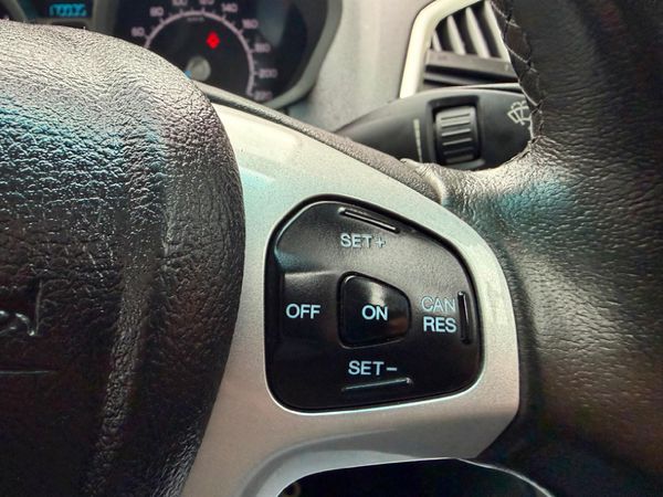 2017-Ford-EcoSport-15-TDCi-Titanium image:20