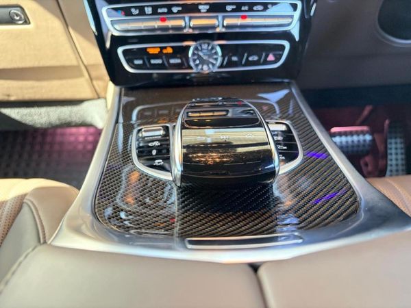 2022-Mercedes-AMG-G-Class-G63-AMG image:7