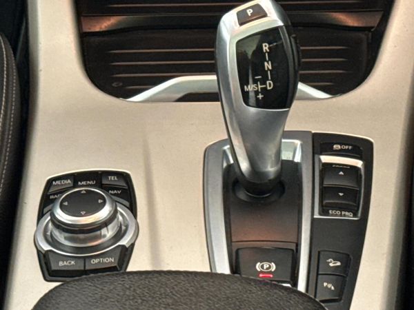 2016-BMW-X3-xDrive20d-Exclusive-Auto image:10