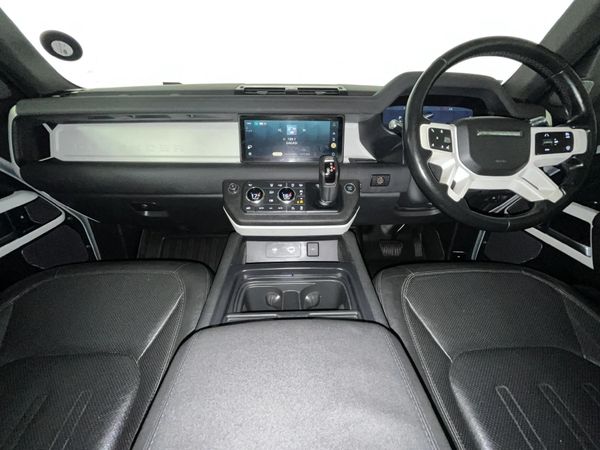 2021-Land-Rover-Defender-110-D240-First-Edition-177kW image:1