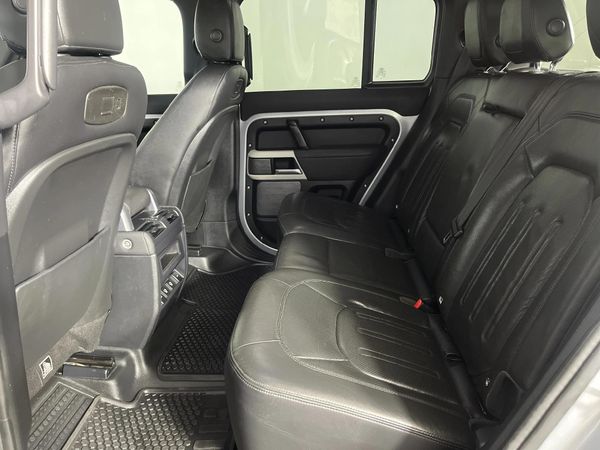 2021-Land-Rover-Defender-110-D240-First-Edition-177kW image:3