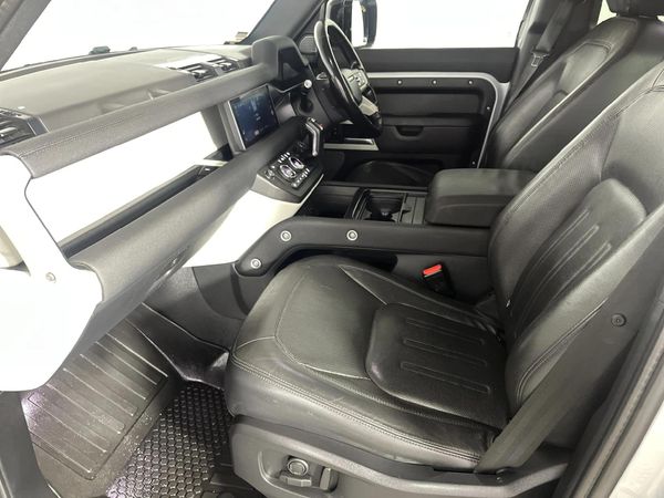 2021-Land-Rover-Defender-110-D240-First-Edition-177kW image:8