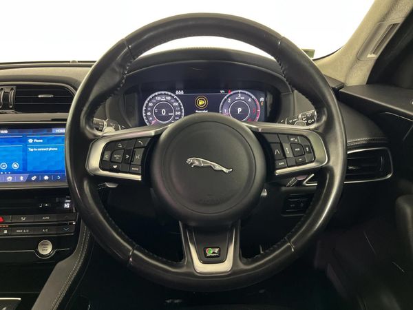 2019-Jaguar-F-Pace-20Di4-AWD-R-Sport-177kW image:12