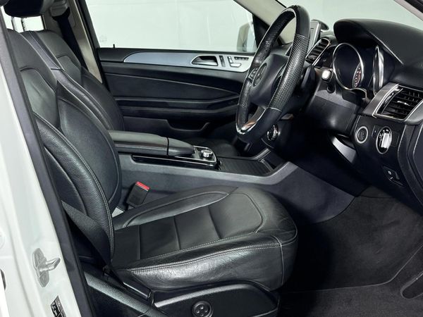 2016-Mercedes-Benz-GLE-350d-4Matic image:9