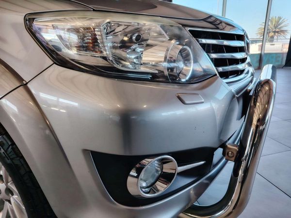2015-Toyota-Fortuner-30-D-4D-Raised-Body image:2
