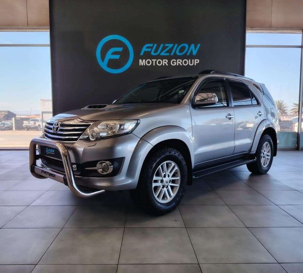 2015-Toyota-Fortuner-30-D-4D-Raised-Body image:3