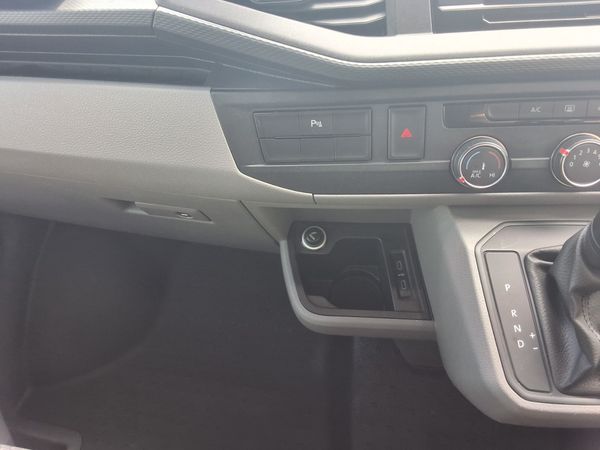 2024-Volkswagen-Kombi-T61-20-TDI-110kW-Auto-Trendline image:19