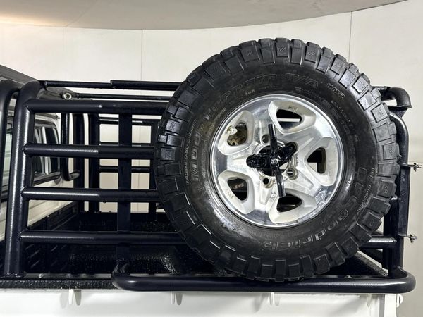 2019-Toyota-Land-Cruiser-79-45-D-Double-Cab image:13