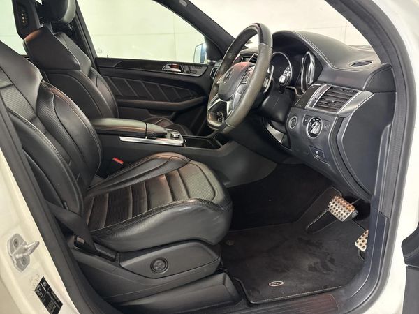 2015-Mercedes-AMG-ML-63-AMG image:9