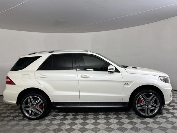 2015-Mercedes-AMG-ML-63-AMG image:17
