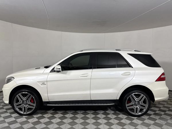 2015-Mercedes-AMG-ML-63-AMG image:19