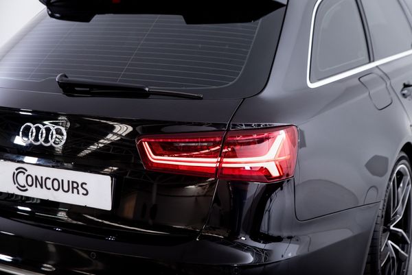 2015-Audi-RS6-Avant-quattro image:6