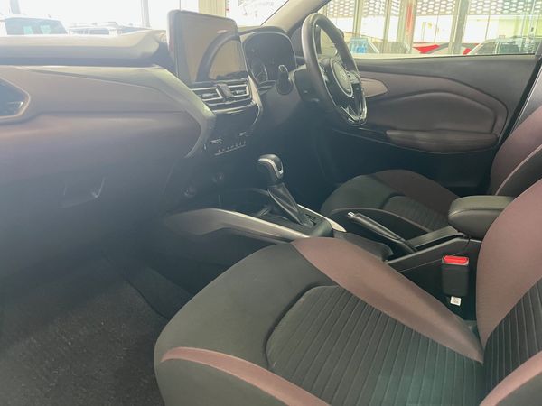 2025-Toyota-Starlet-Cross-15XR-Auto image:7