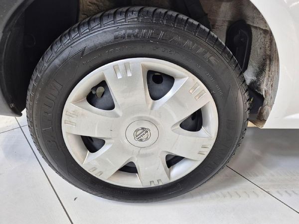 2022-Nissan-NP200-16-AC-Safety-Pack image:9