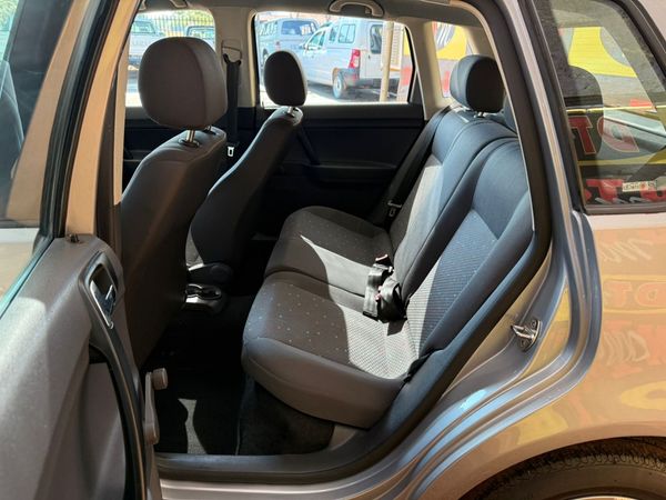 2008-Volkswagen-Polo-14-Trendline image:12